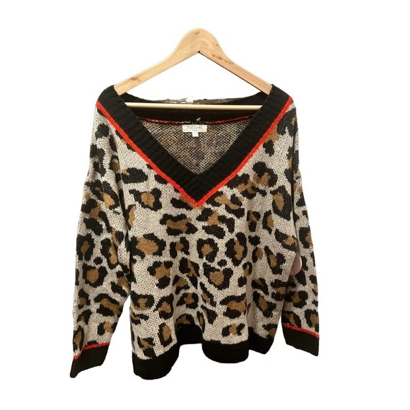 NWT Women’s Funky Plus Size Deep V Neck Cheetah Sweater 2XL - Picture 2 of 5